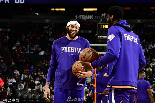 内雷鸣般的 内雷鸣般的